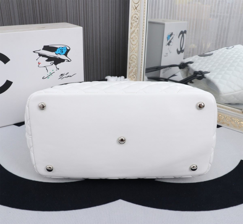 Ch**el shopping bags